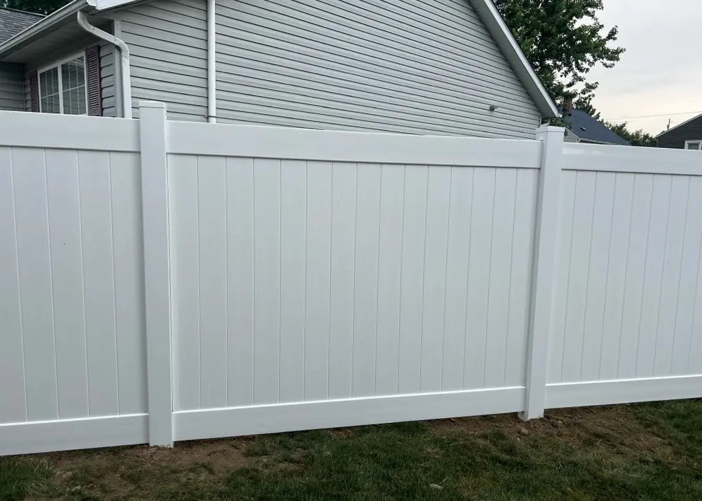 6' white vinyl privacy fence 6' tall white vinyl privacy fence section