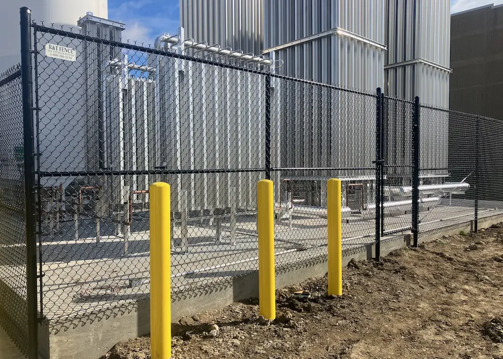black commercial chain link 8' black commercial chain link fence